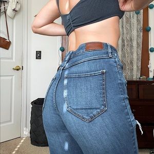 🍀SUPER SKINNY HIGH-RISE HOLLISTER JEANS🍀